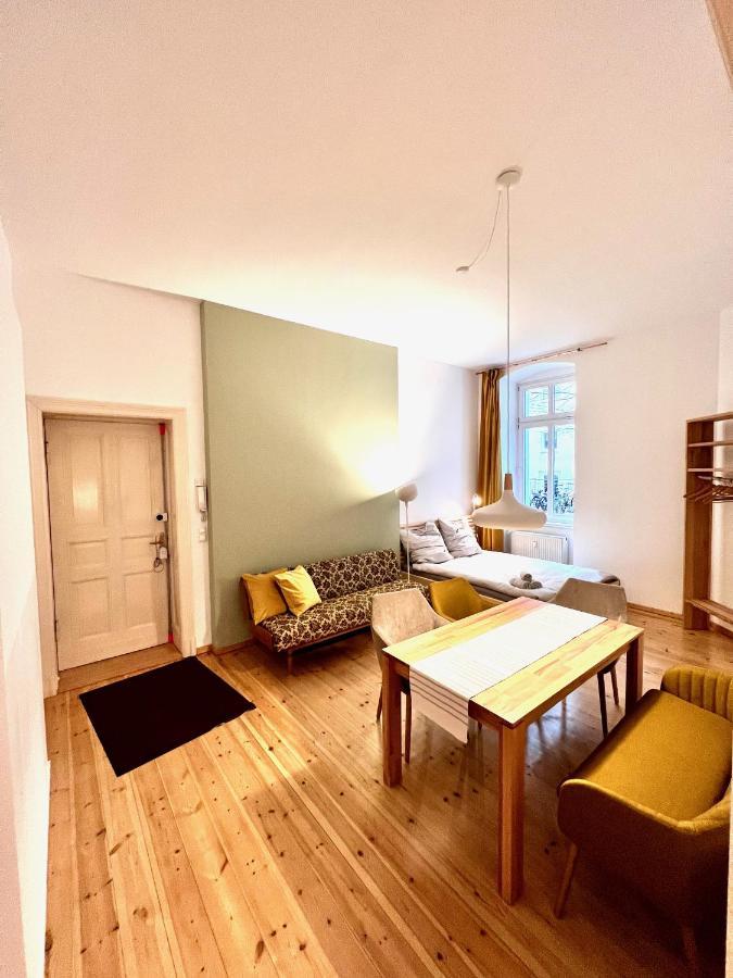 Gemuetliche 2-Zimmer-Wohnung Zentral Friedrichshain Berlin Exterior photo