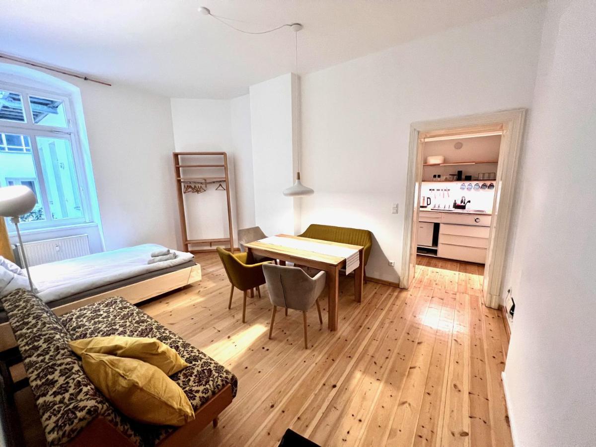 Gemuetliche 2-Zimmer-Wohnung Zentral Friedrichshain Berlin Exterior photo